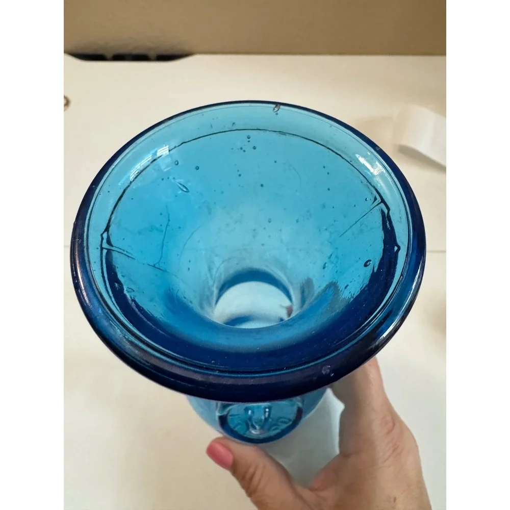 Vintage 1 Litro Blue Glass Carafe Hand Blown Decanter Pitcher Made in Taiwan